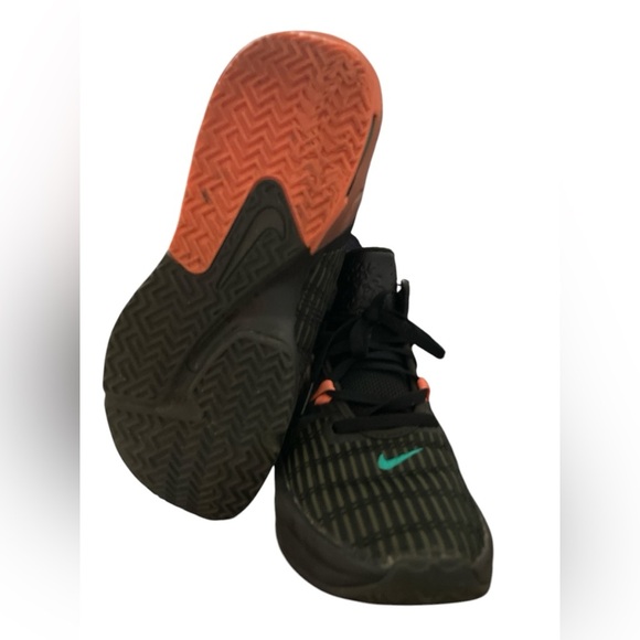 LeBron Witness 6 'Black Sequoia Crimson Pulse' - Picture 5 of 5